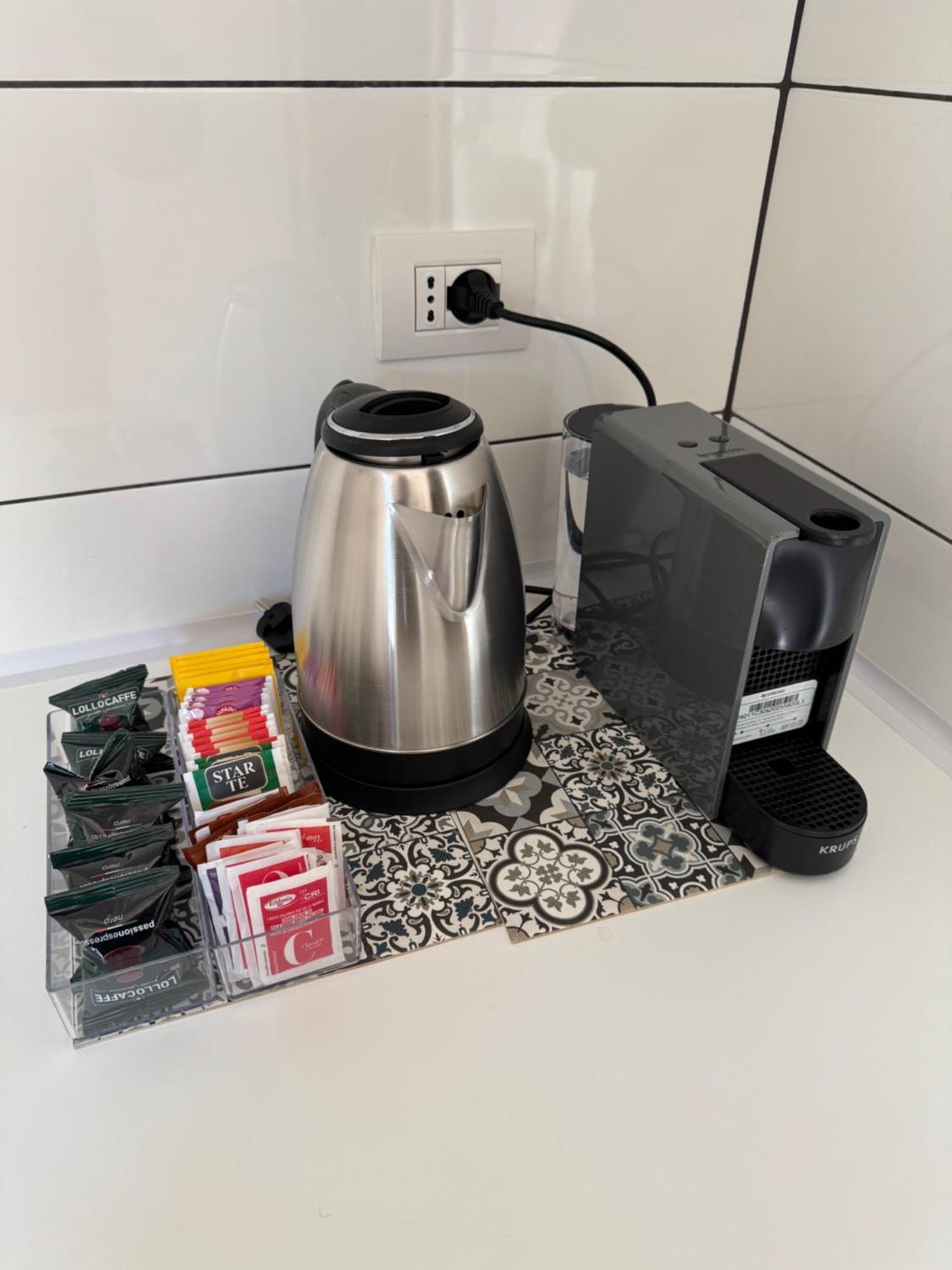 Monteverde Guest * Rom